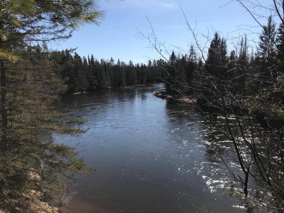 O Me, O Mio Cabin Near The Ausable River المظهر الخارجي الصورة